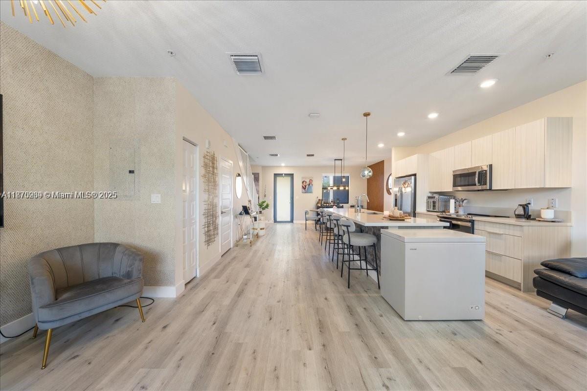 HIGHLAND AT PARK CENTRAL - Residential