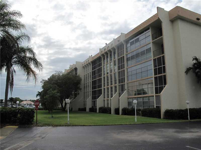DE SOTO PARK CONDO - Residential Lease