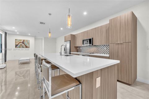 Tiny photo for 10250 NW 76th Ter, Doral, FL 33178 (MLS # A12027927)