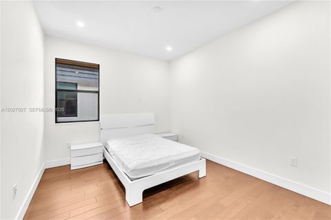 Tiny photo for 10250 NW 76th Ter, Doral, FL 33178 (MLS # A12027927)