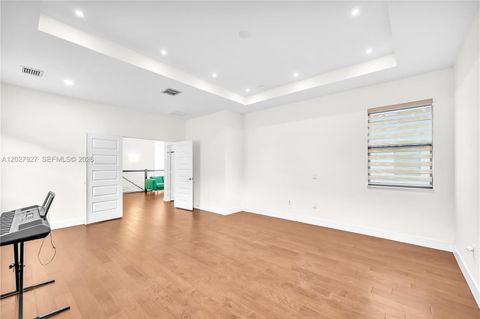 Tiny photo for 10250 NW 76th Ter, Doral, FL 33178 (MLS # A12027927)