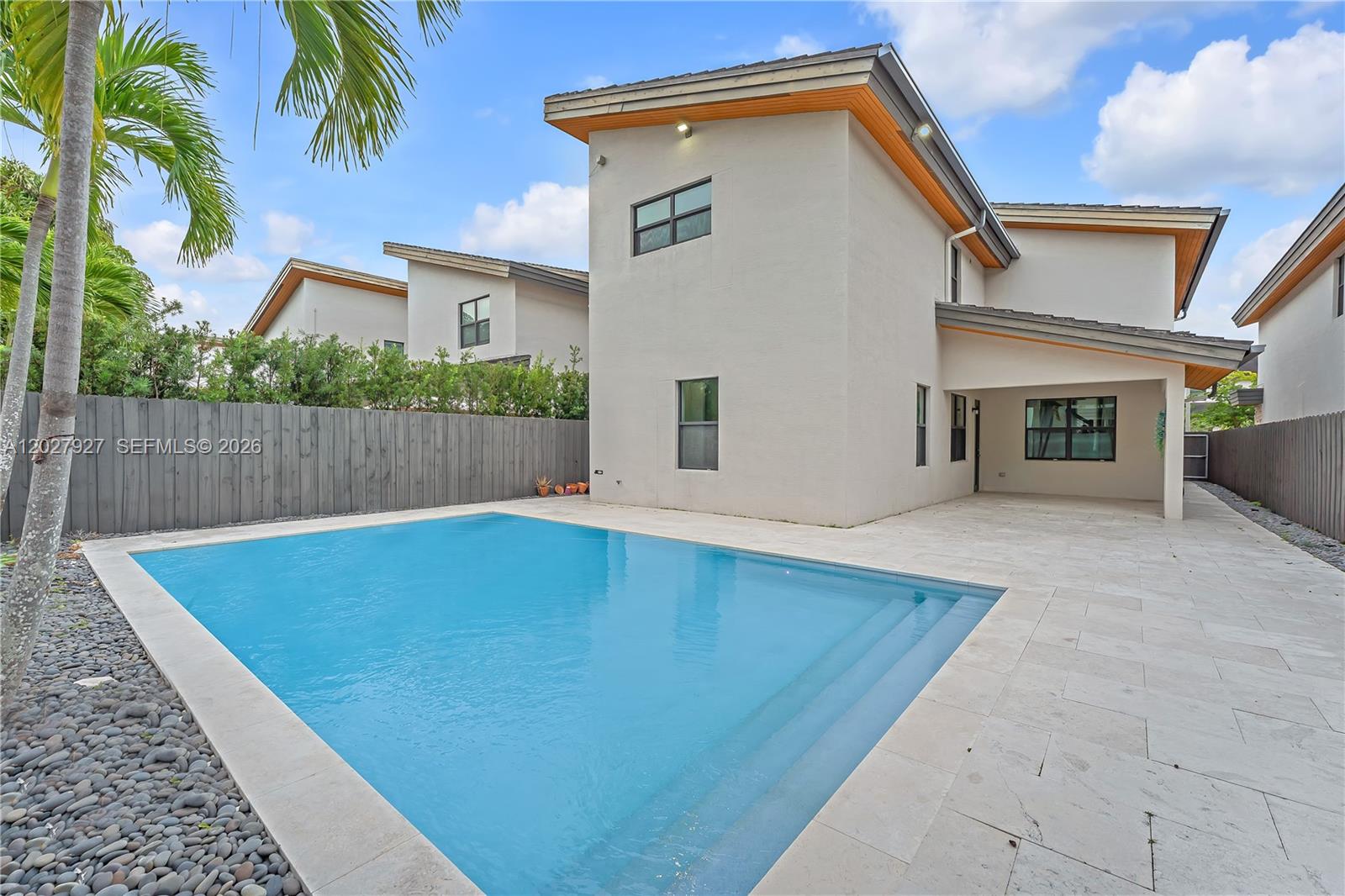 GRAND BAY SOUTH ESTATES - Residential