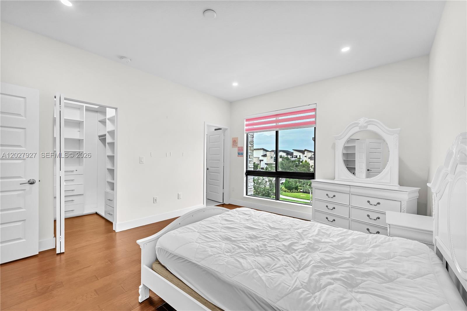 GRAND BAY SOUTH ESTATES - Residential
