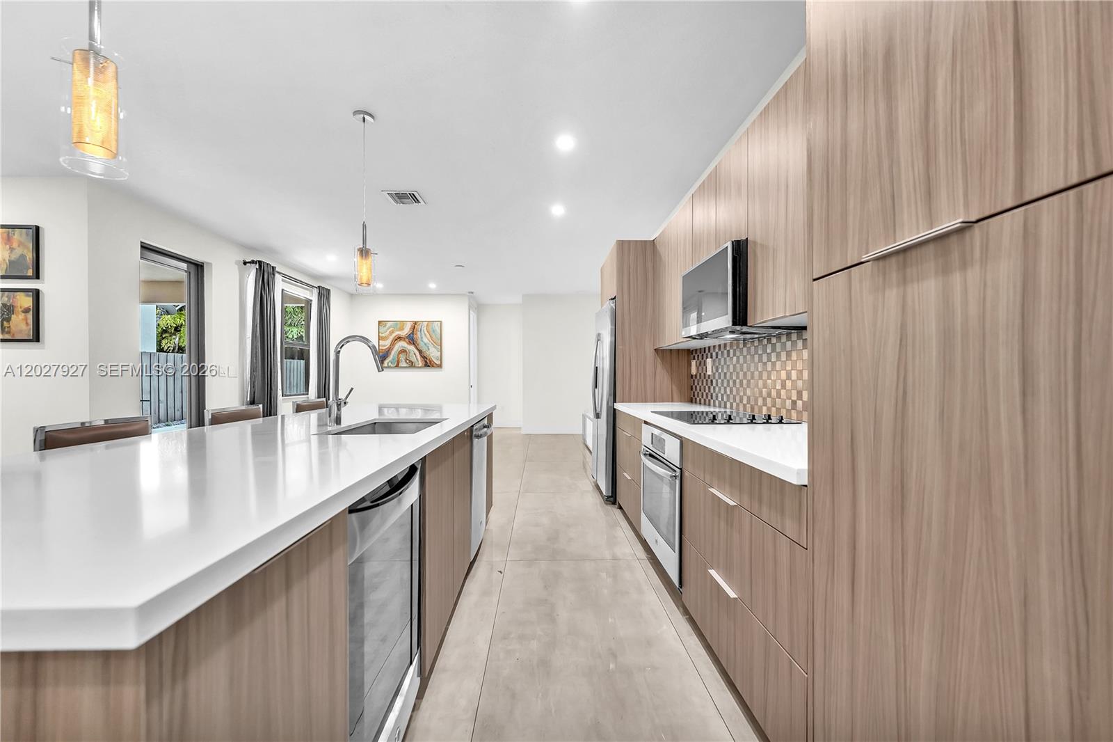 GRAND BAY SOUTH ESTATES - Residential