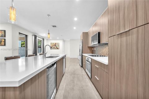 Tiny photo for 10250 NW 76th Ter, Doral, FL 33178 (MLS # A12027927)