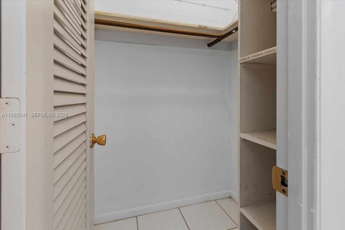 SHERIDAN LAKES CONDO APTS - Residential Lease