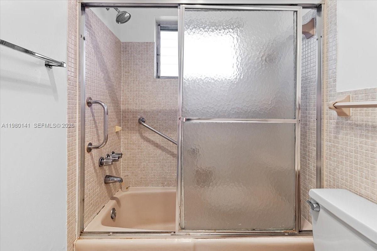 SHERIDAN LAKES CONDO APTS - Residential Lease