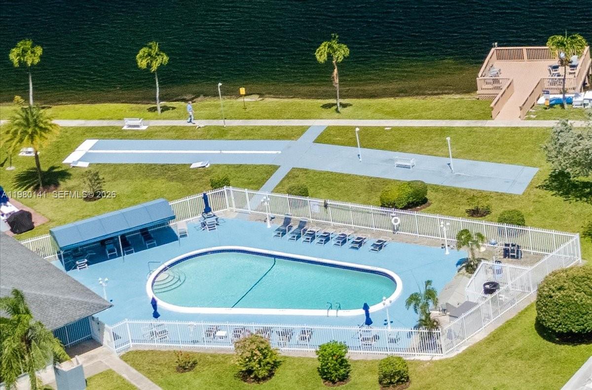 SHERIDAN LAKES CONDO APTS - Residential Lease