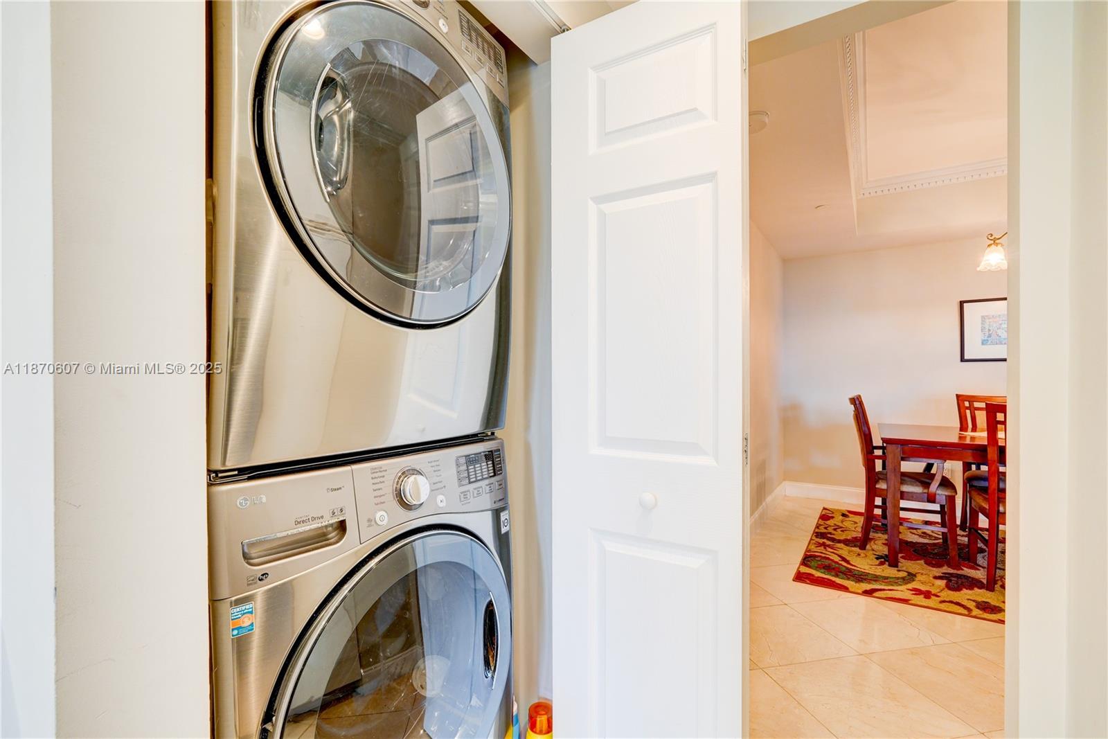 2000 ISL BLVD WILLIAMS IS - Residential