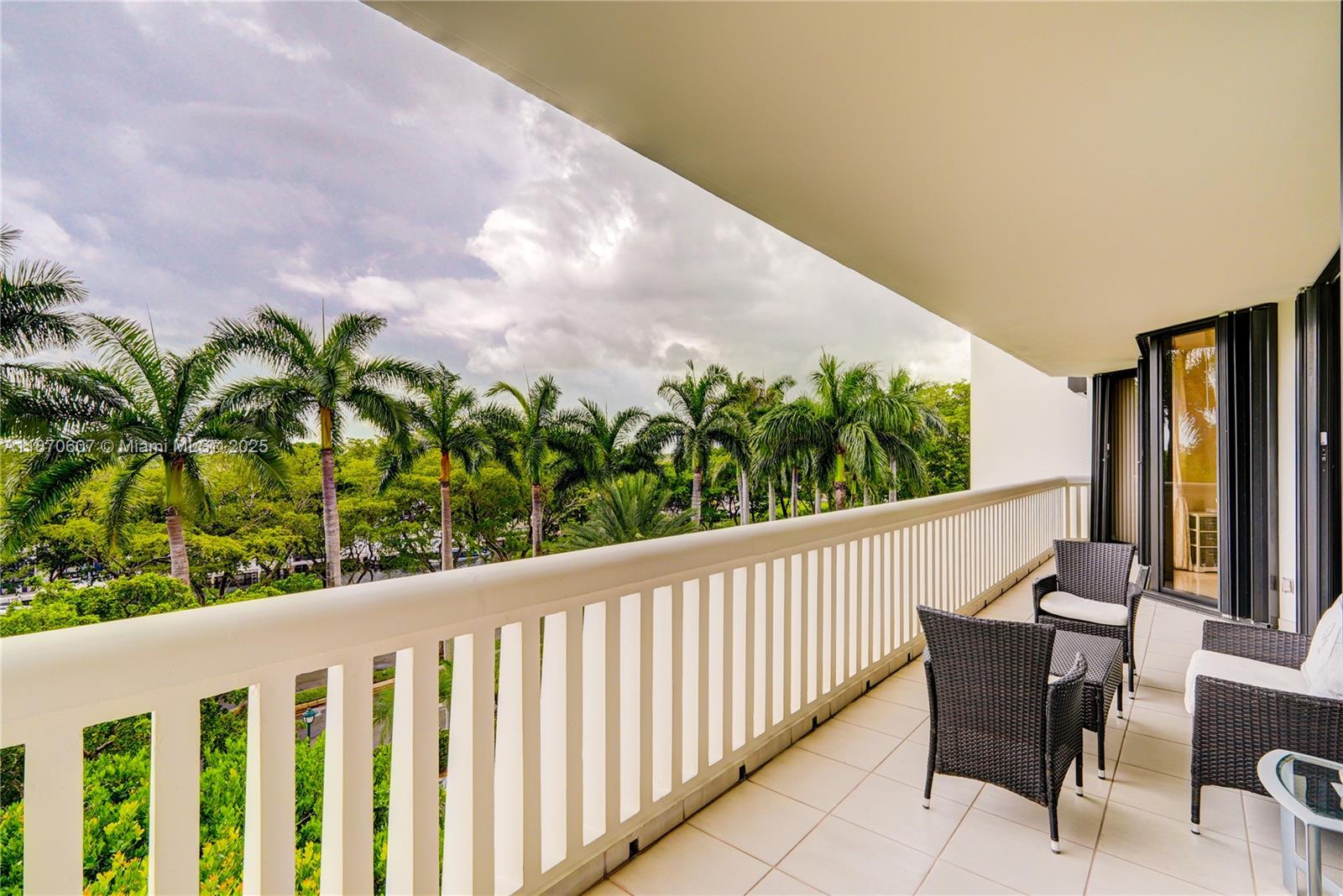 2000 ISL BLVD WILLIAMS IS - Residential