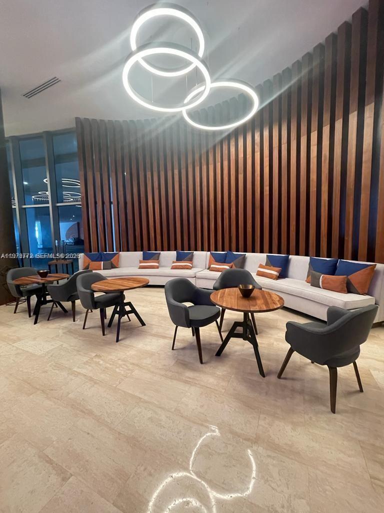 4111 SOUTH OCEAN DRIVE CO - Residential