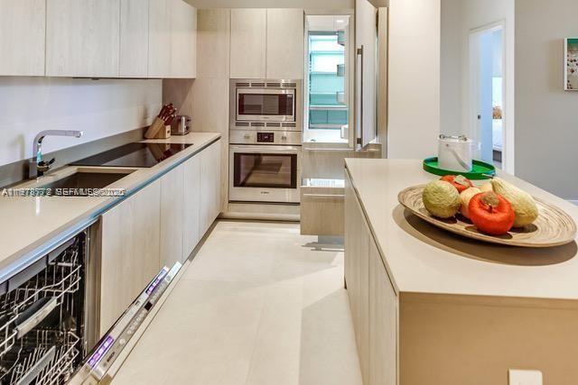 4111 SOUTH OCEAN DRIVE CO - Residential