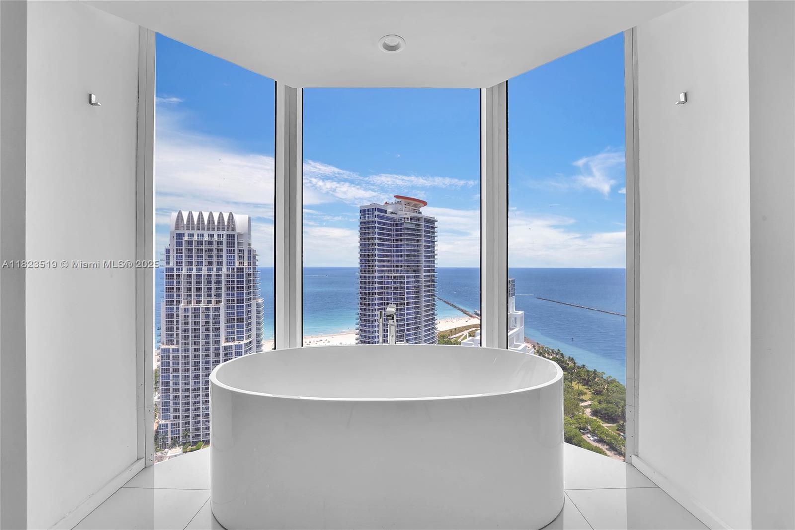 PORTOFINO TOWER CONDO - Residential