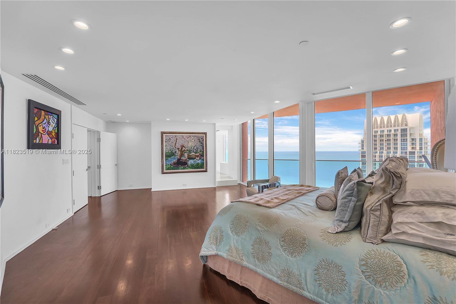 PORTOFINO TOWER CONDO - Residential