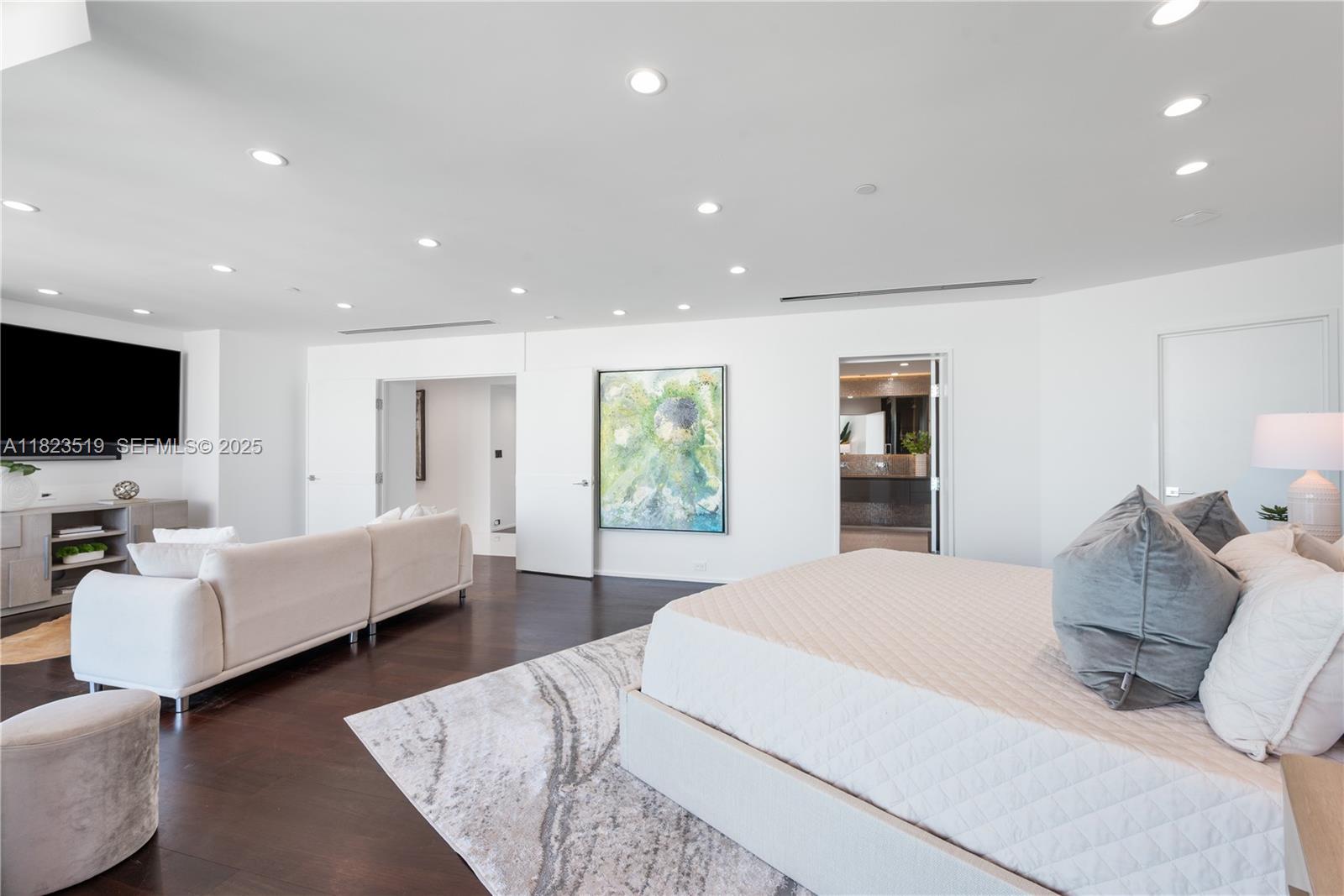 PORTOFINO TOWER CONDO - Residential