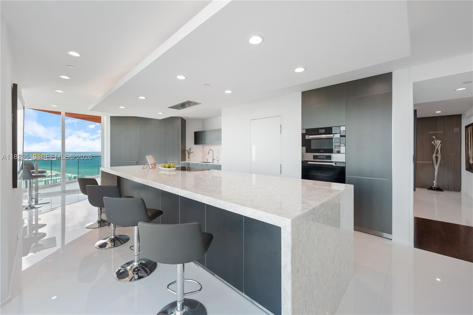 PORTOFINO TOWER CONDO - Residential