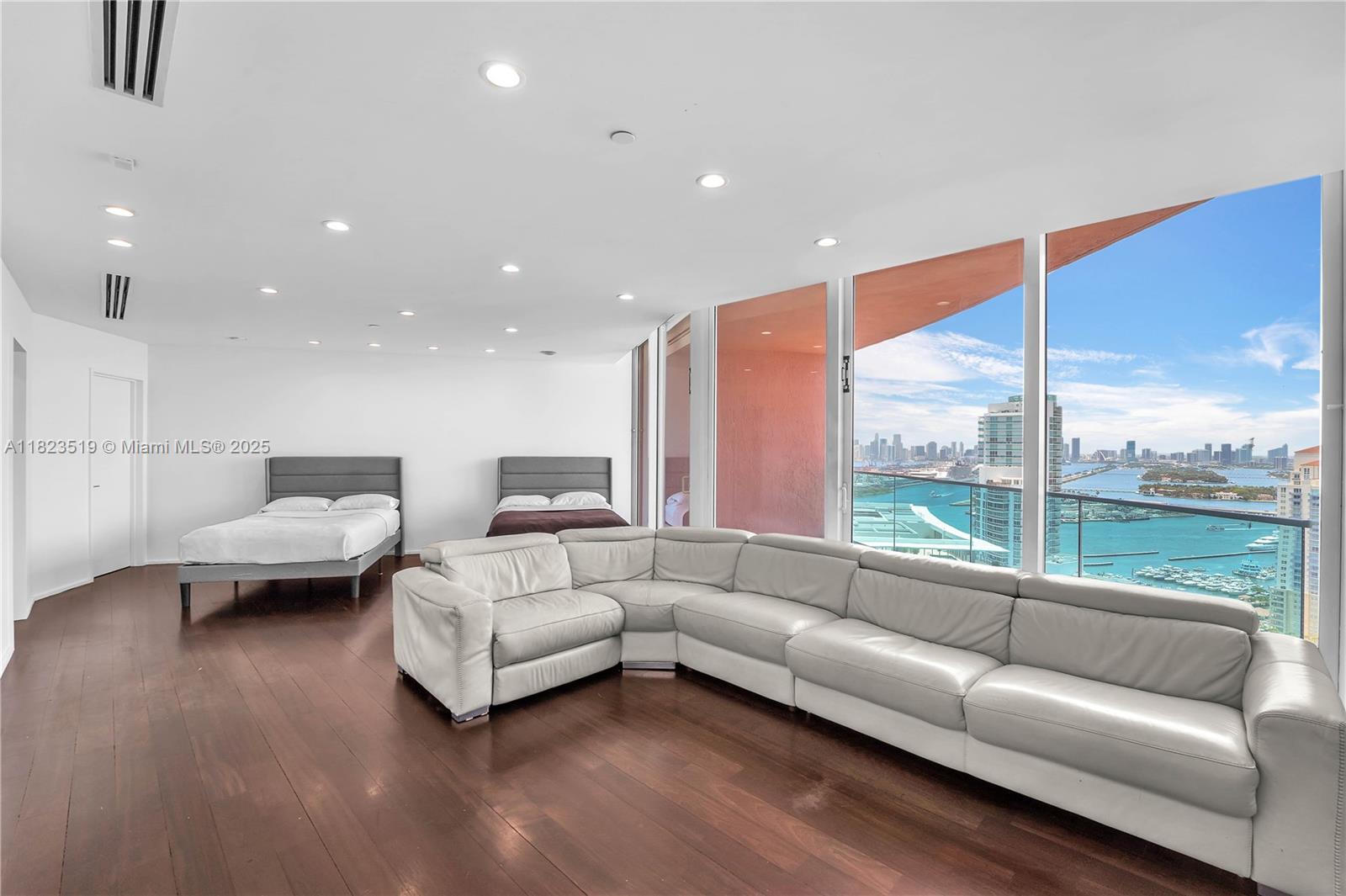 PORTOFINO TOWER CONDO - Residential