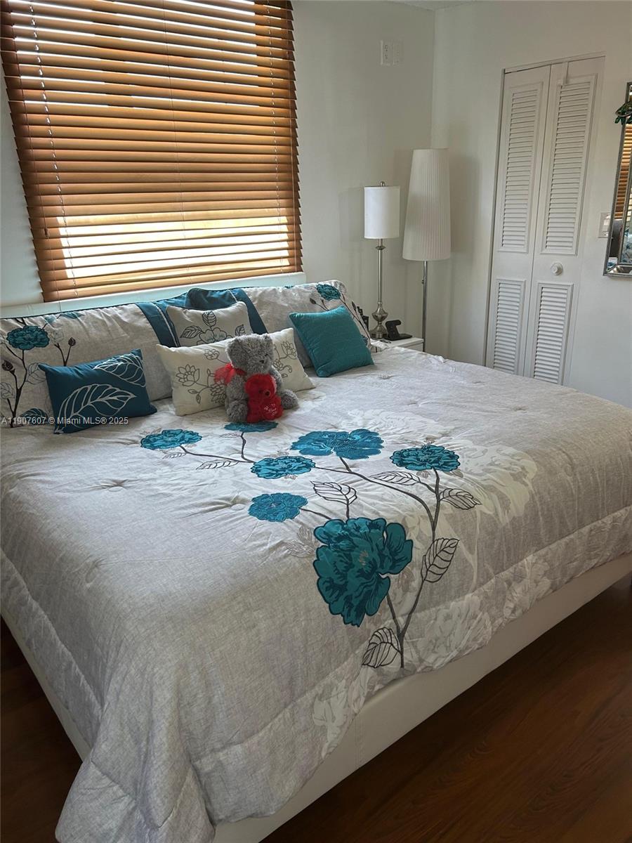 PROMENADE AT KENDALE LAKE - Residential Lease