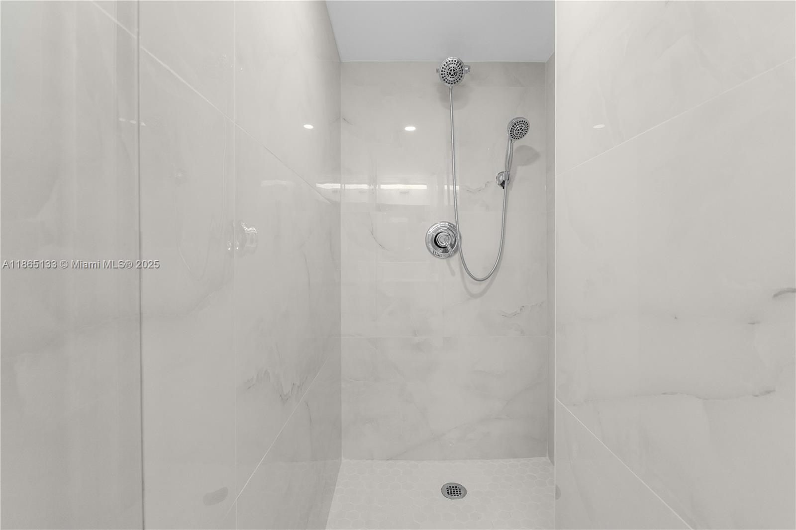 LINCOLN WEST TOWERS CONDO - Residential