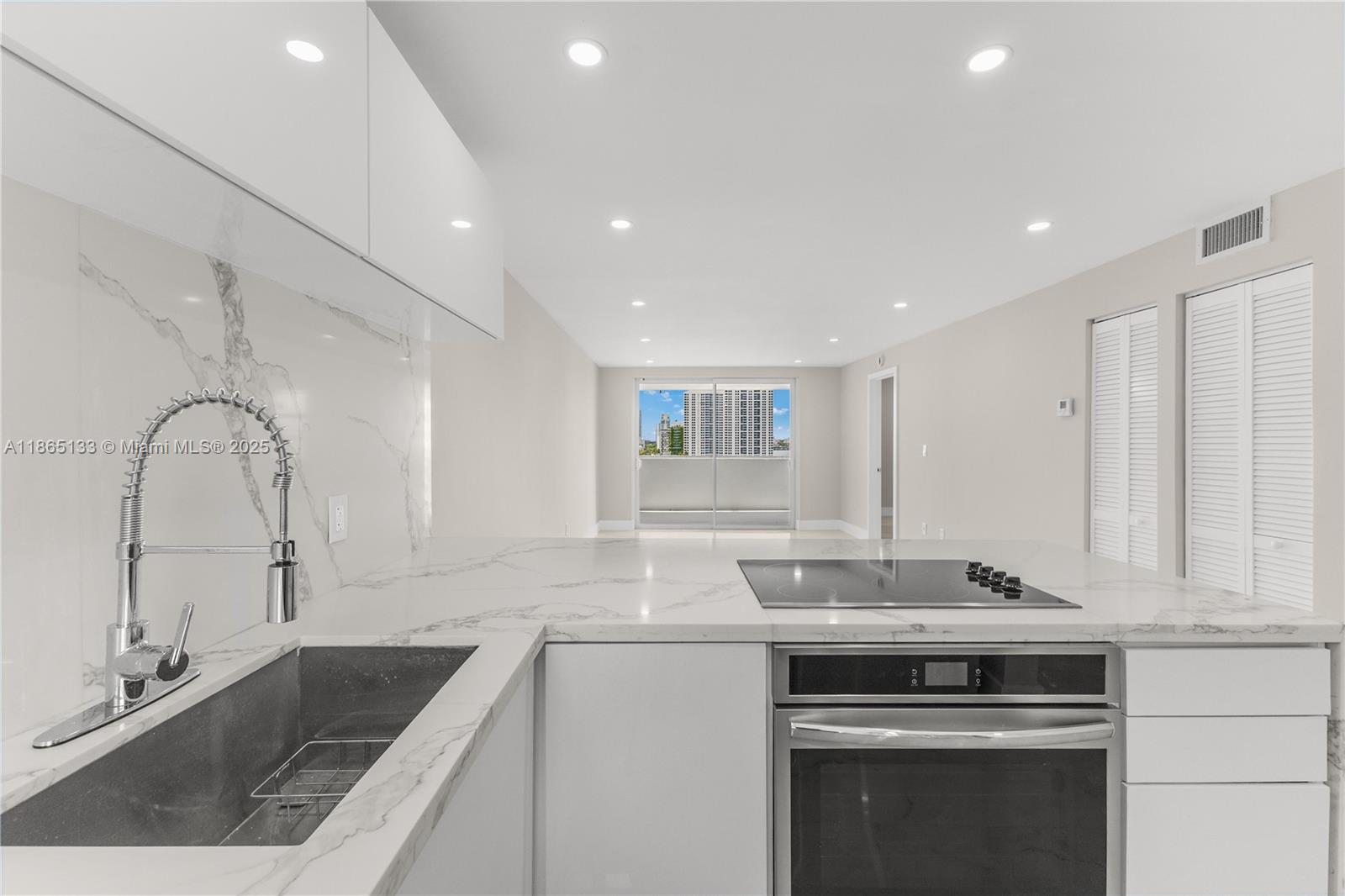 LINCOLN WEST TOWERS CONDO - Residential