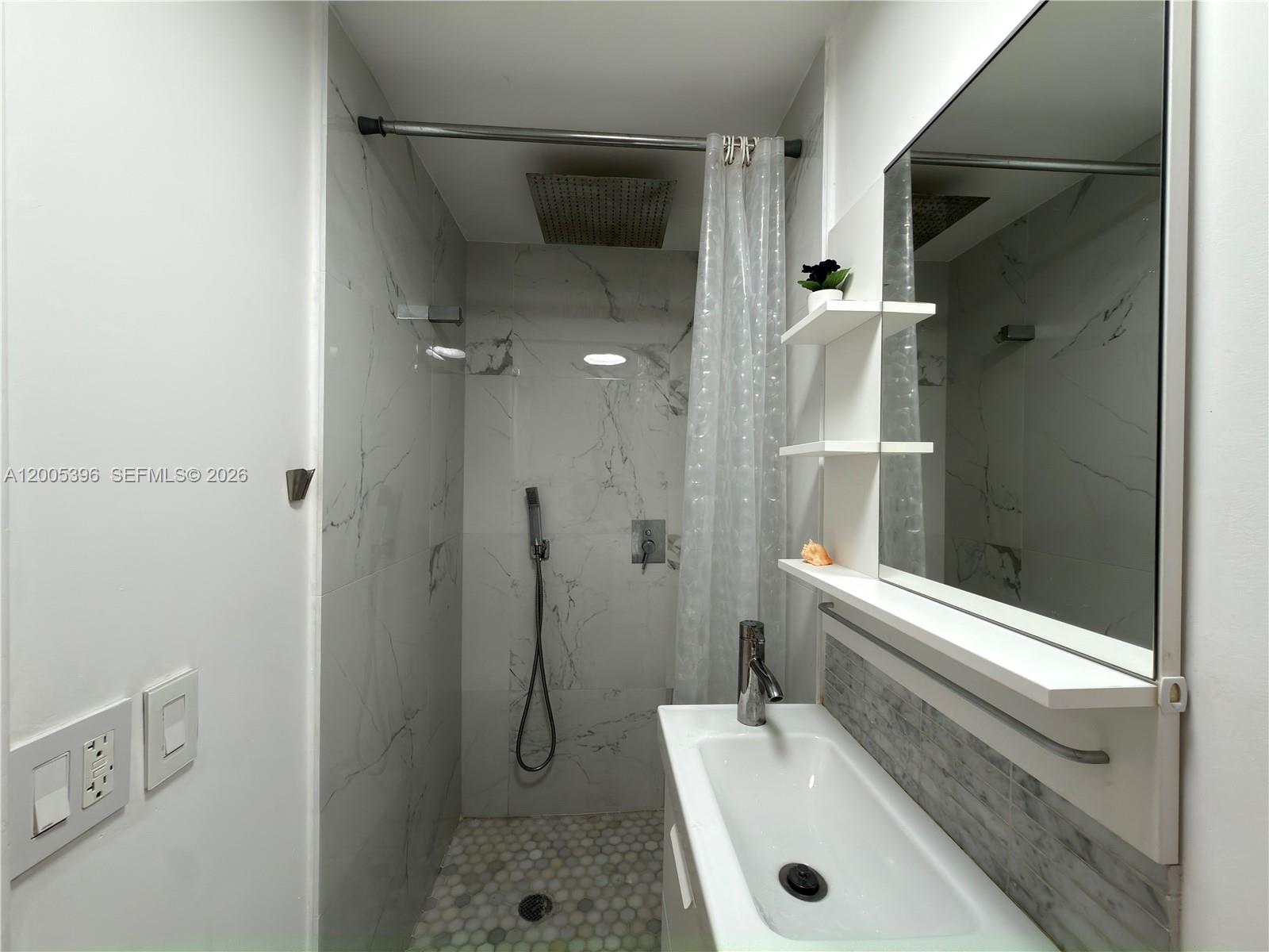 DESOTO PARK NORTH CONDO - Residential Lease