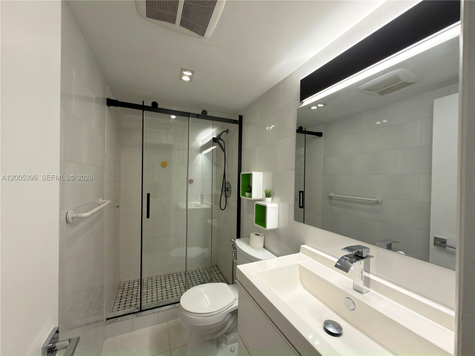 DESOTO PARK NORTH CONDO - Residential Lease