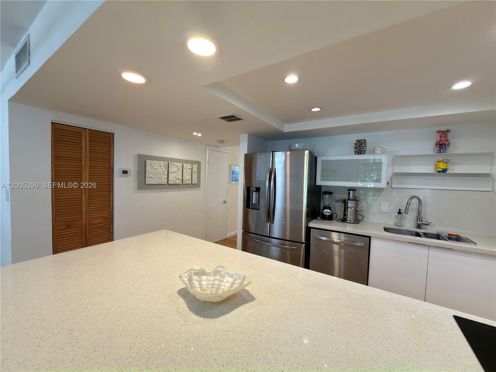 DESOTO PARK NORTH CONDO - Residential Lease