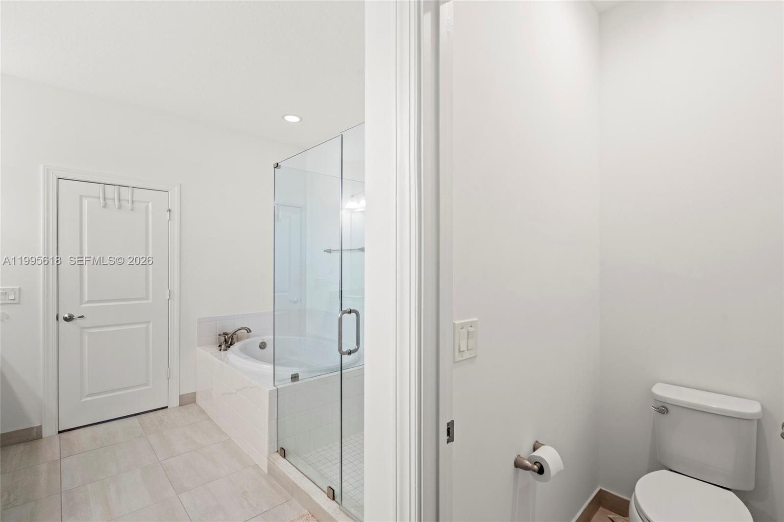 BANYAN BAY - Residential