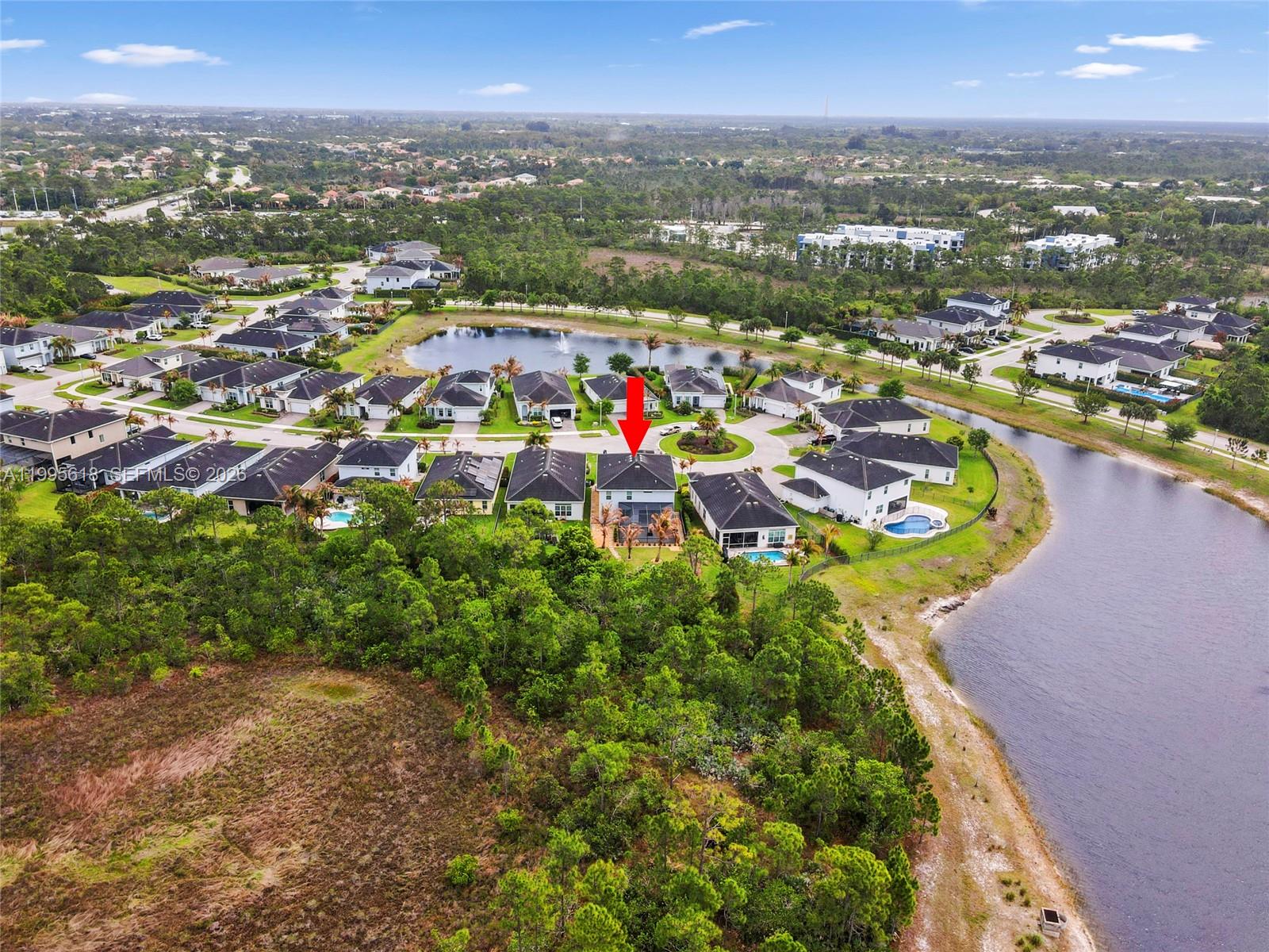 BANYAN BAY - Residential