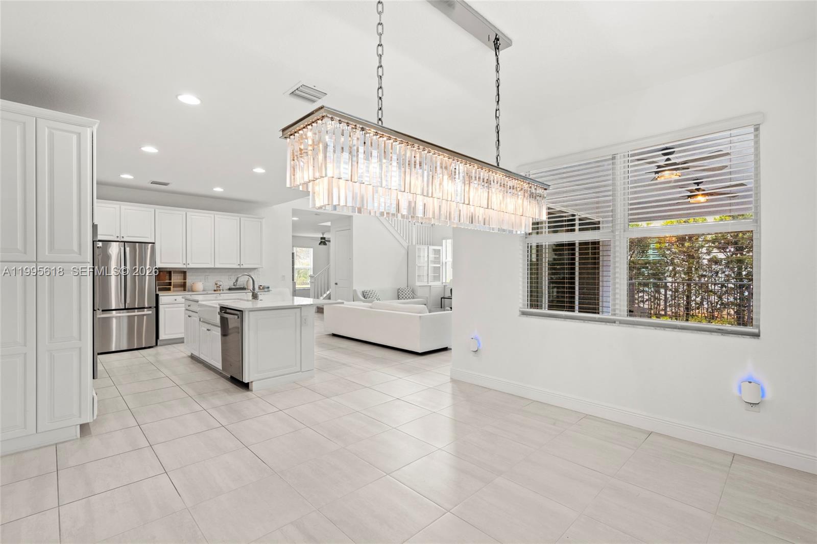 BANYAN BAY - Residential