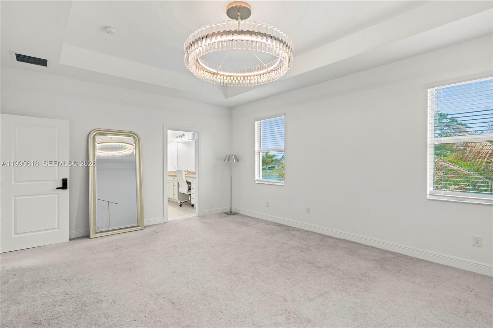 BANYAN BAY - Residential