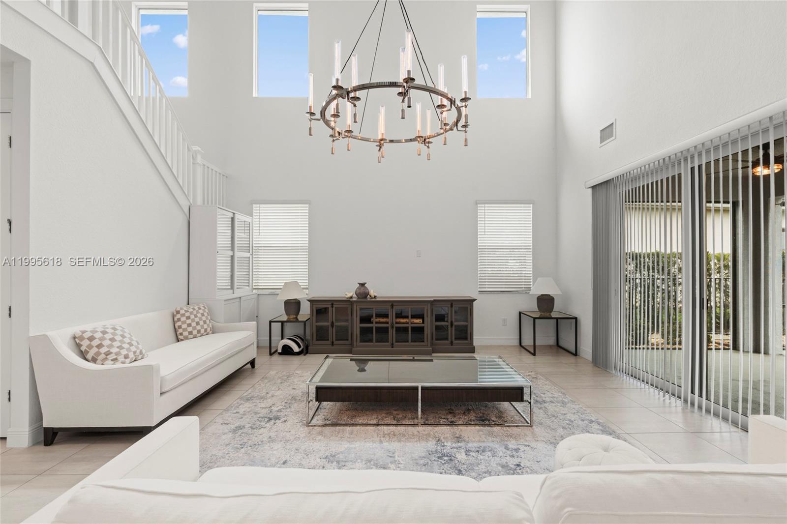 BANYAN BAY - Residential