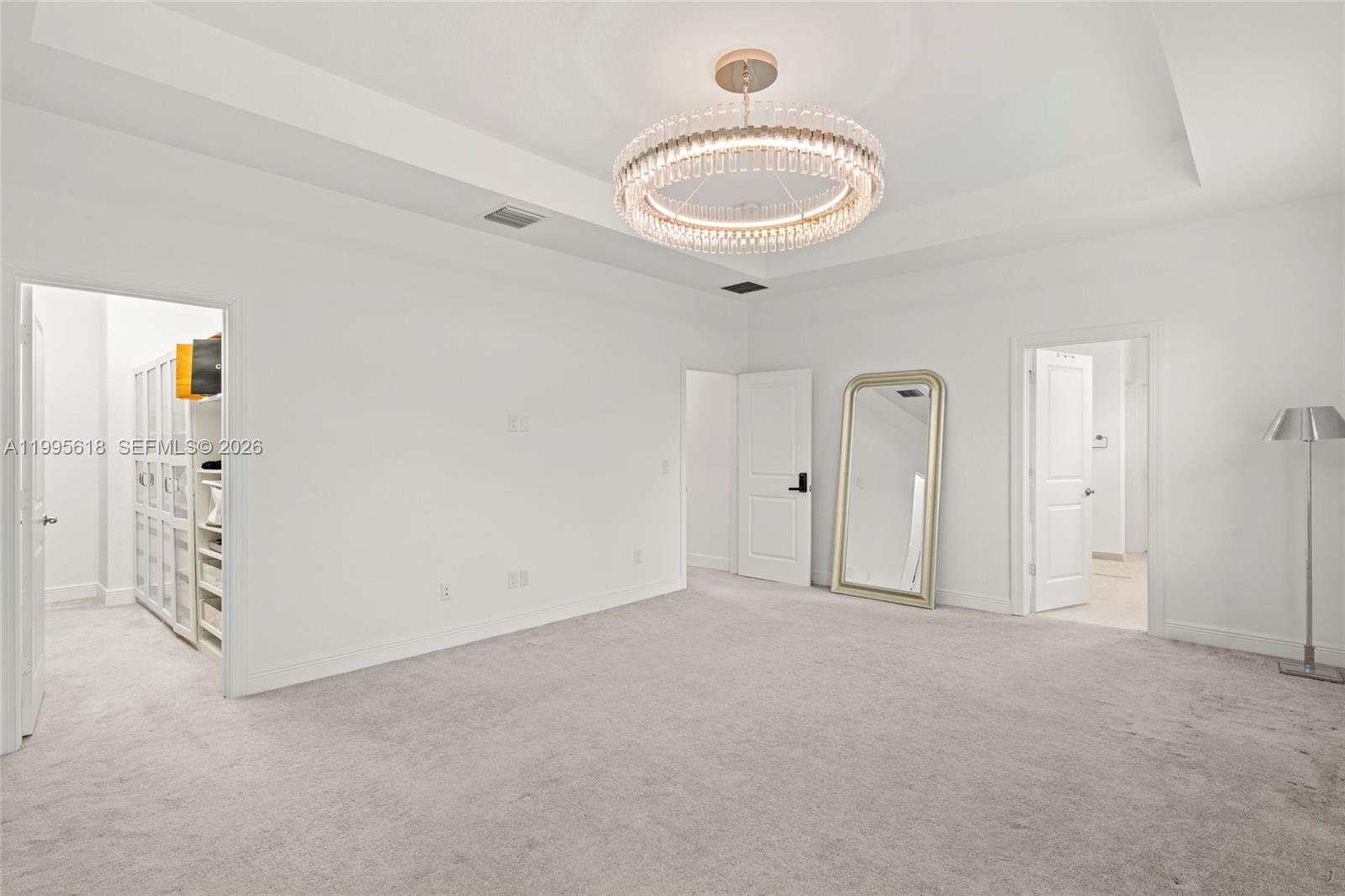 BANYAN BAY - Residential