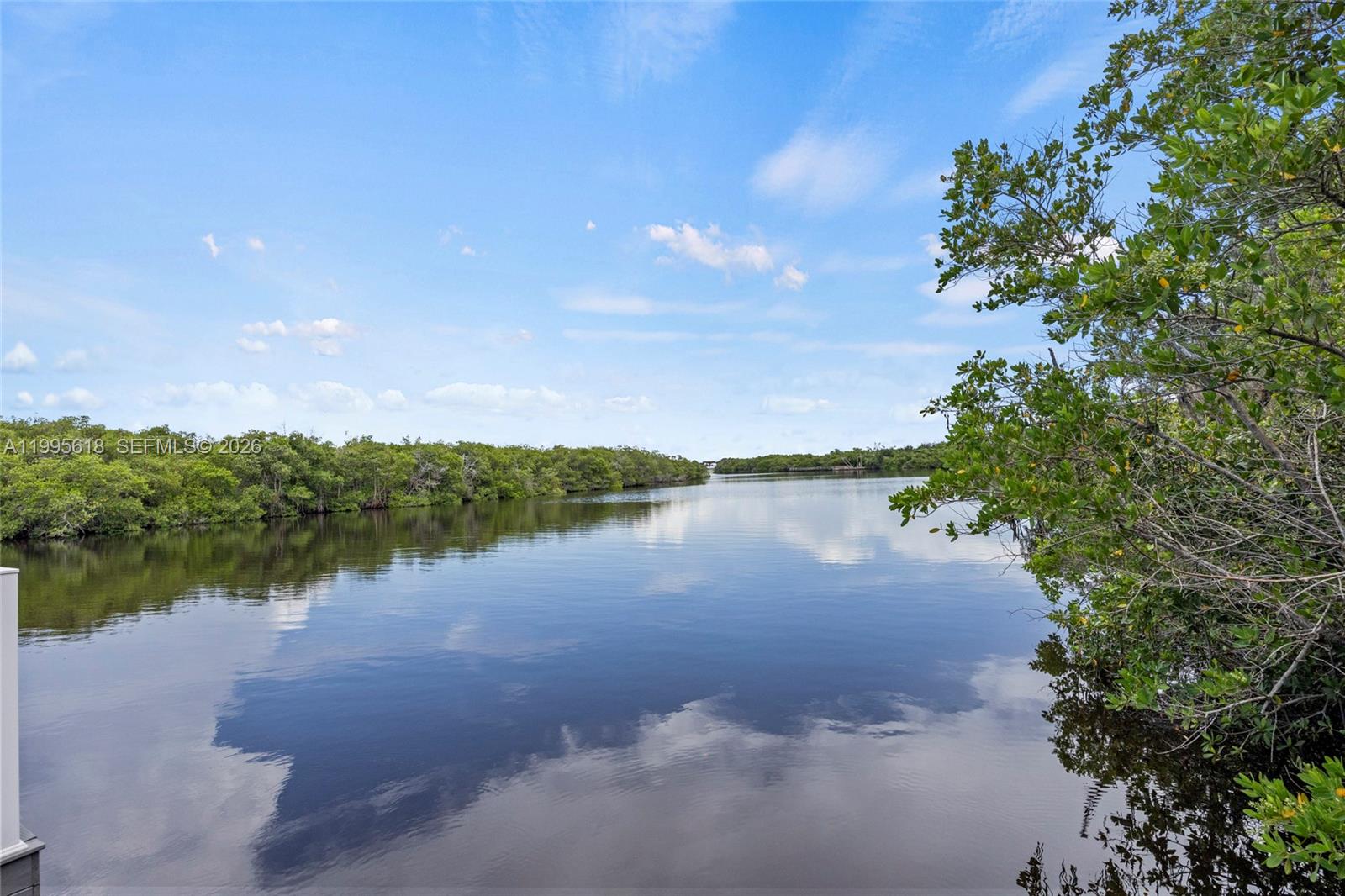 BANYAN BAY - Residential