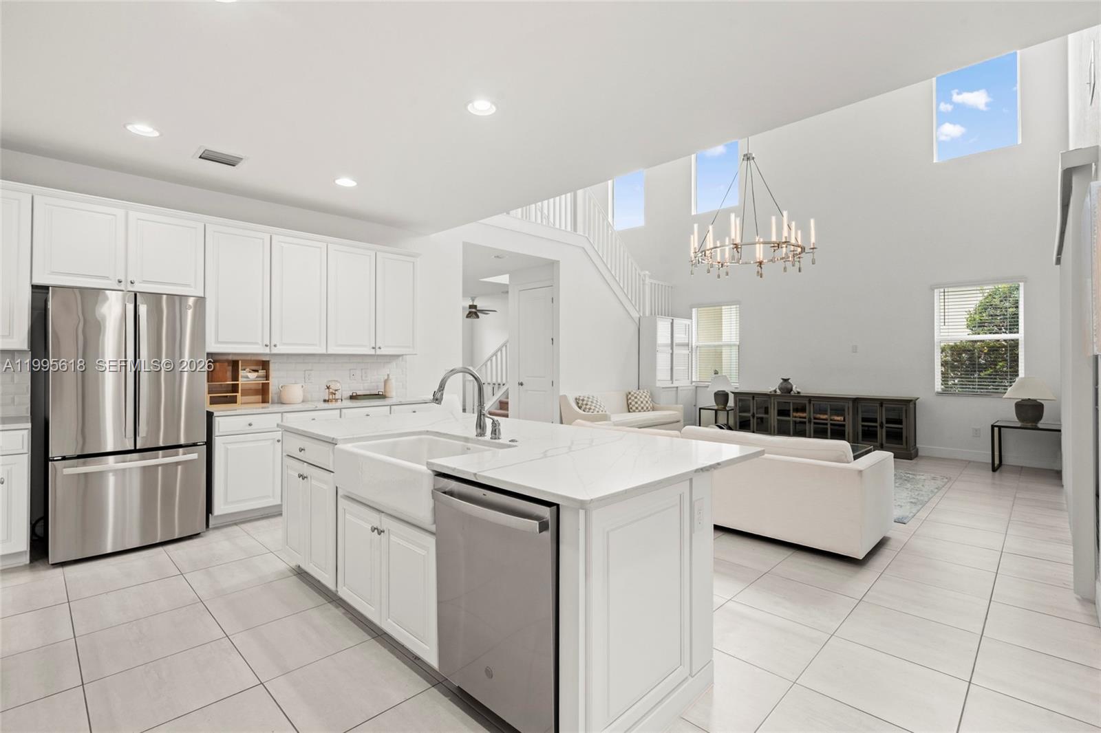 BANYAN BAY - Residential