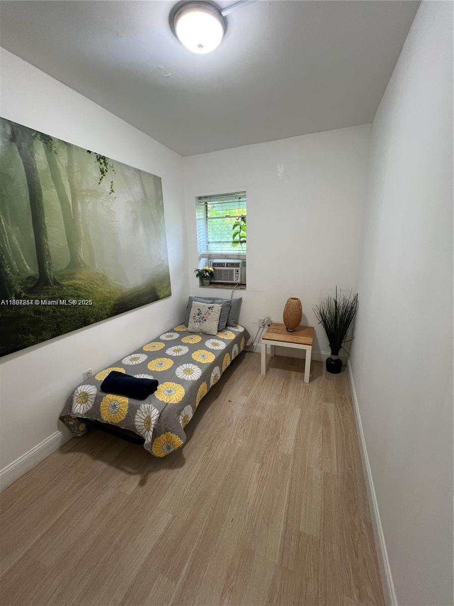 SPRING GARDEN - Residential Lease