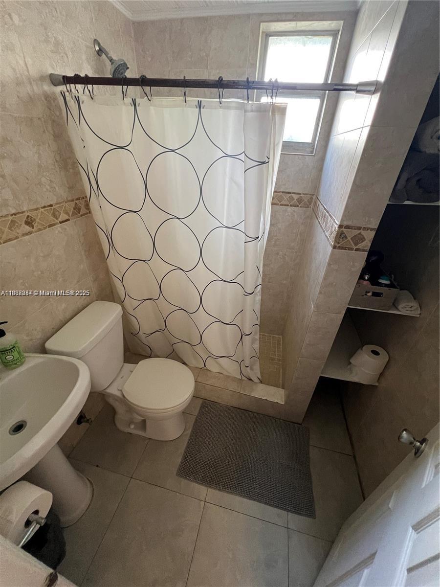 SPRING GARDEN - Residential Lease