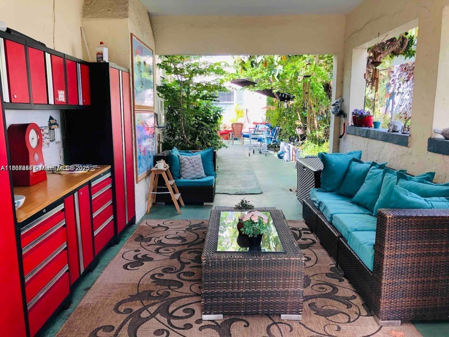 SPRING GARDEN - Residential Lease