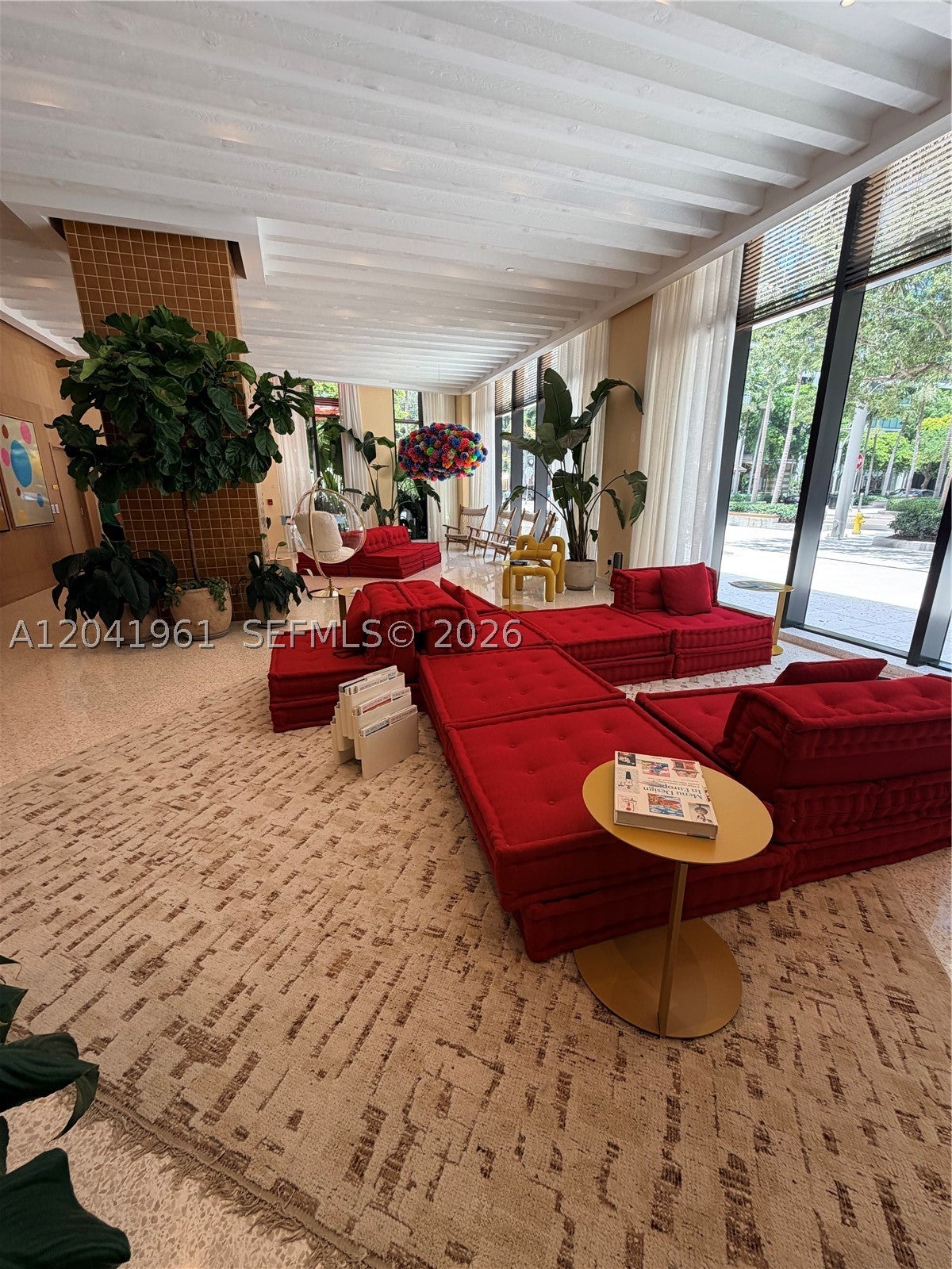90 NE 32nd St 702