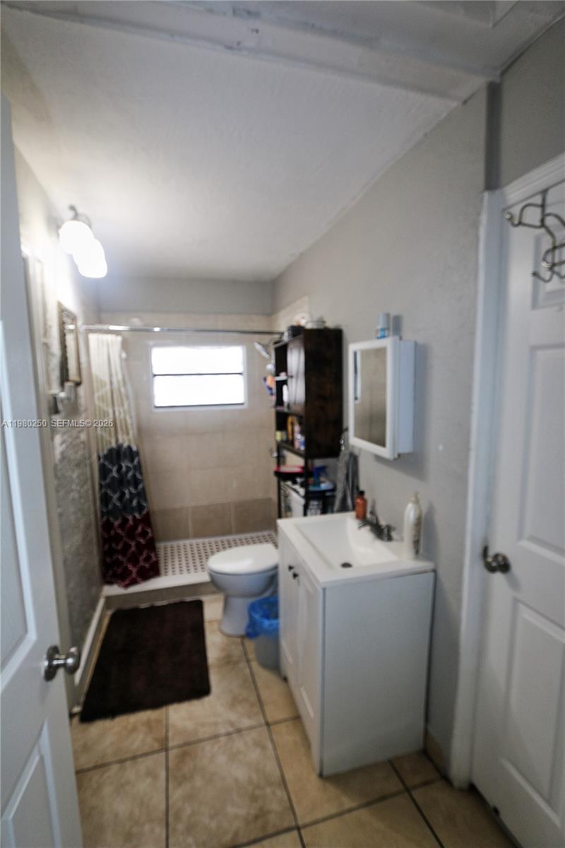 NORTH MIAMI ESTATES - Residential Income