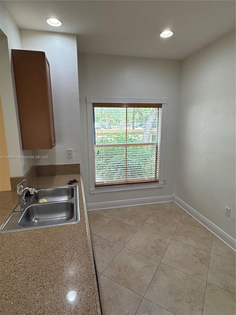 MERRICK PRESERVE CONDO - Residential Lease