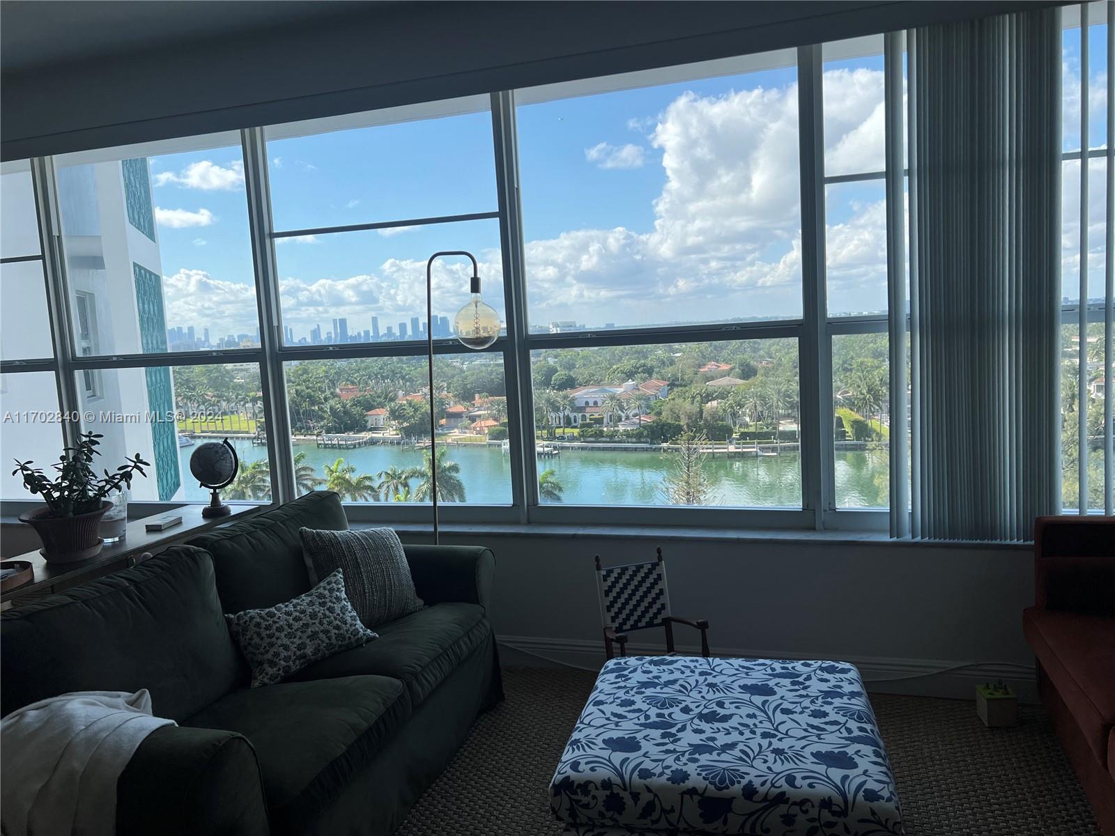 Rental Property at 4925 Collins Ave 9G, Miami Beach, Miami-Dade County, Florida - Bedrooms: 1 
Bathrooms: 2  - $3,600 MO.