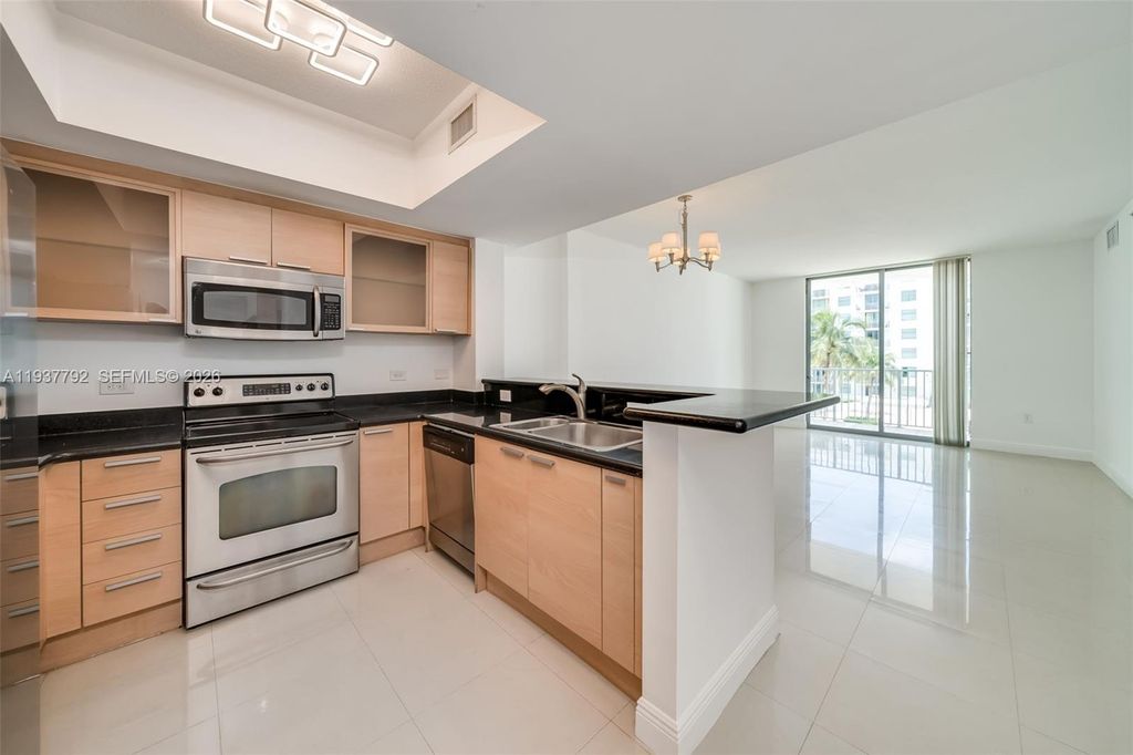 Photo of 140 S Dixie Hwy #602, Hollywood, FL 33020 (MLS # A11937792)