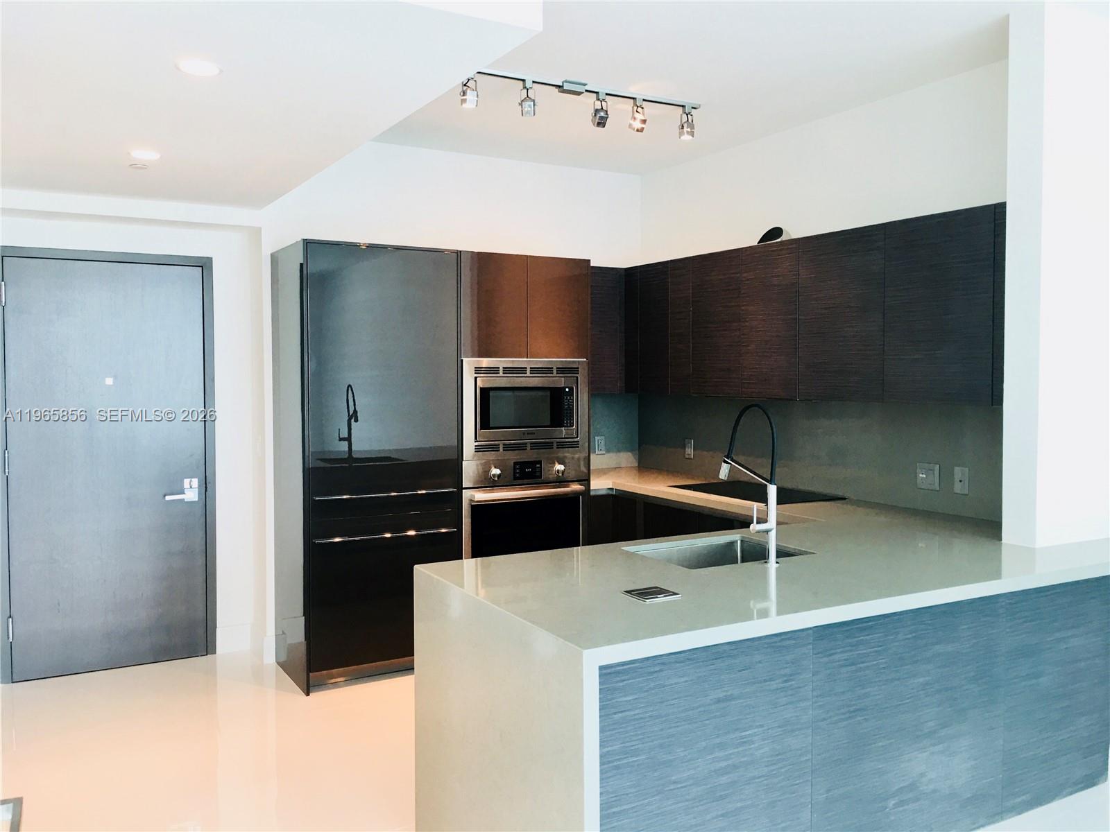 1080 Brickell Ave 2607