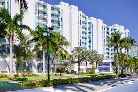 Photo of 3029 NE 188th St #516, Aventura, FL 33180 (MLS # A12104726)