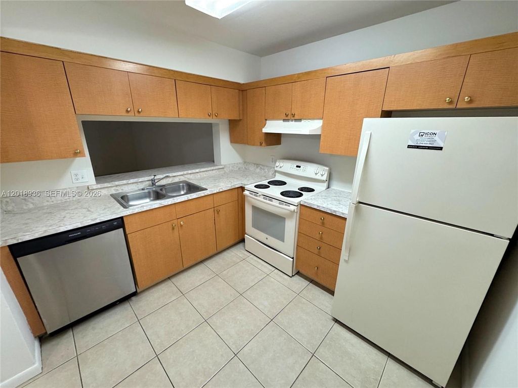 Photo of 3500 NW 116th Ter #3500, Coral Springs, FL 33065 (MLS # A12018936)