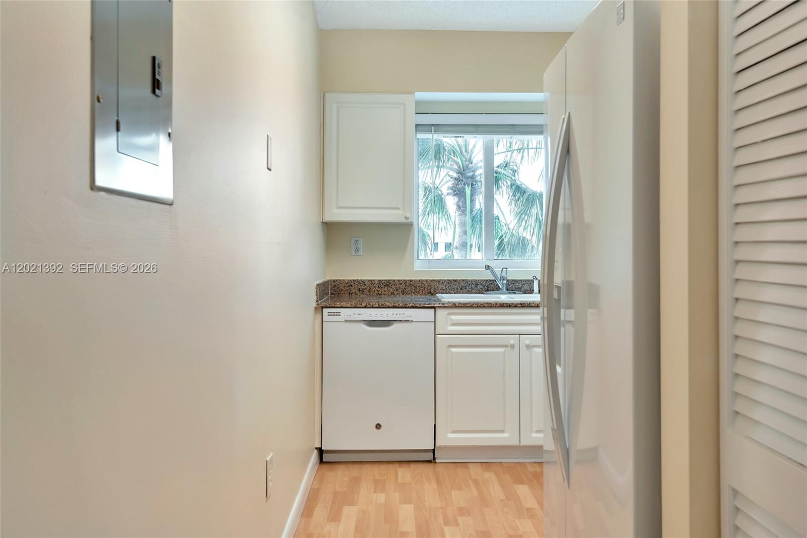 THE GRANDVIEW CONDO - Residential