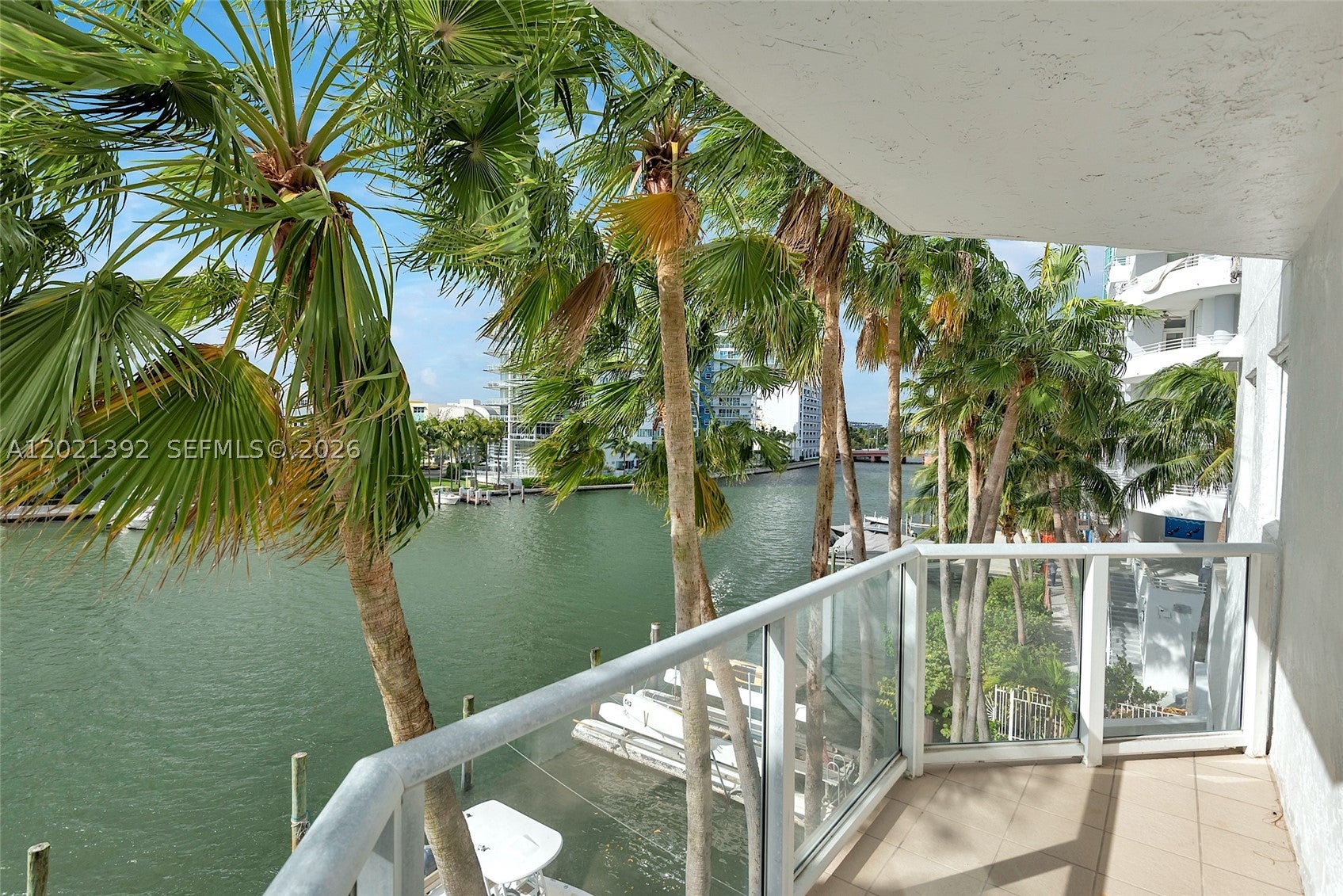 5900 Collins Ave 408