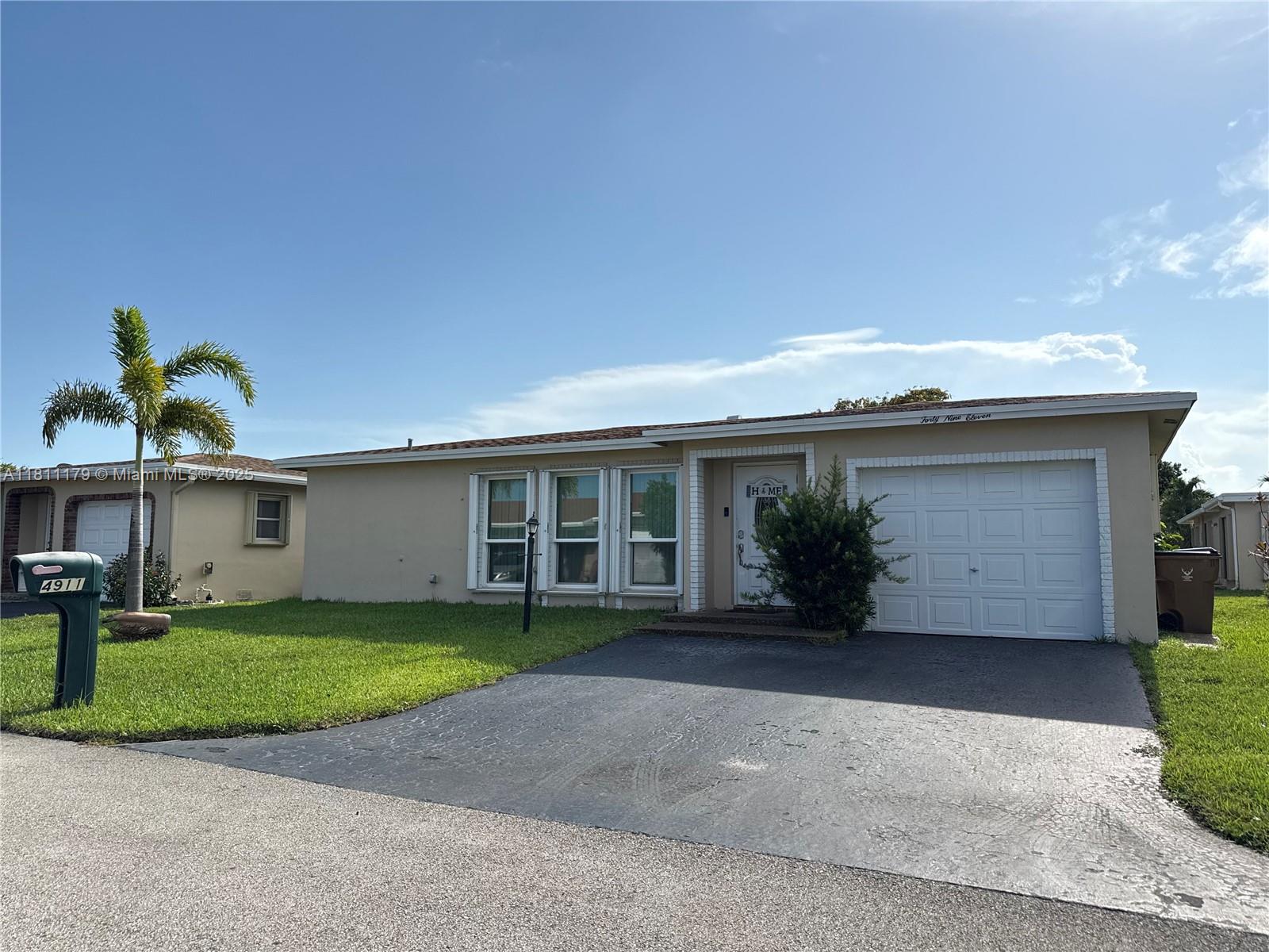 4911 Nw 14th Ave, Deerfield Beach, Broward County, Florida - 2 Bedrooms  
2 Bathrooms - 