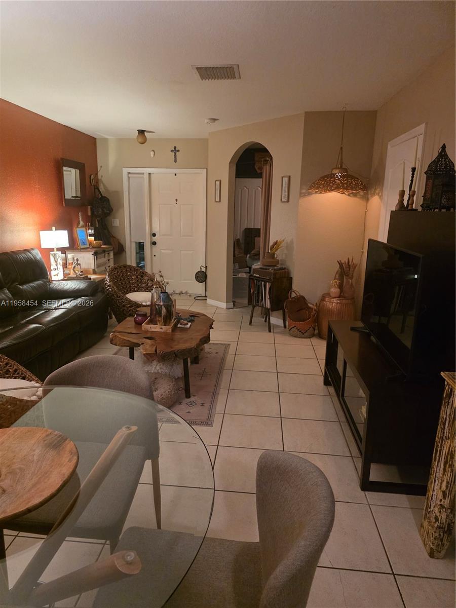 VILLAS CANARIAS CONDO - Residential